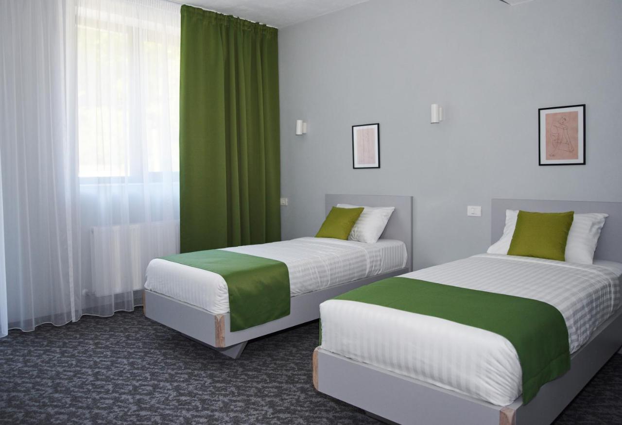 Astra Hotel Călimăneşti Exteriér fotografie