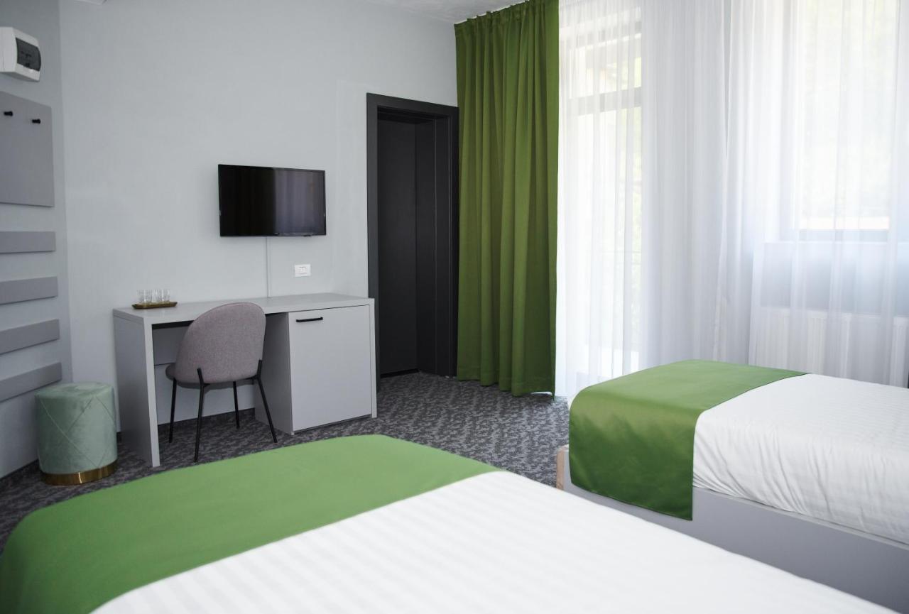 Astra Hotel Călimăneşti Exteriér fotografie
